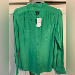 NWT JCREW factory 100% Silk bright green button down blouse